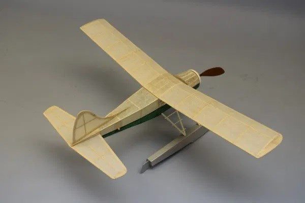 Dumas #230 Plane Kit: 18" de Havilland Canada DHC-2 Beaver - Rubber Powered F... Carousel 2