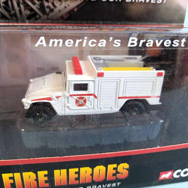 Corgi Fire Heroes Hummer HMMWV Missouri Fire Engine Carousel 2