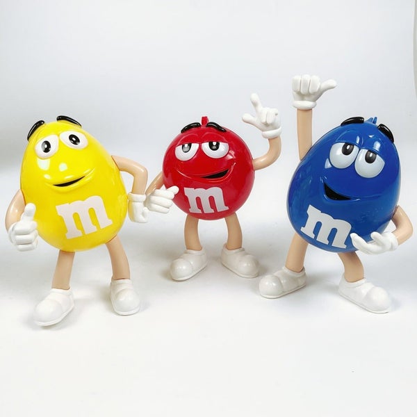M&M - Zipper Keychain Candy Holders Carousel 1