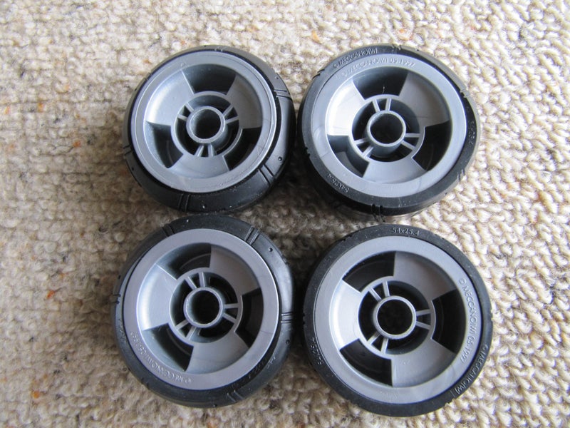 4 x 1997 Meccano Tyres Carousel 1