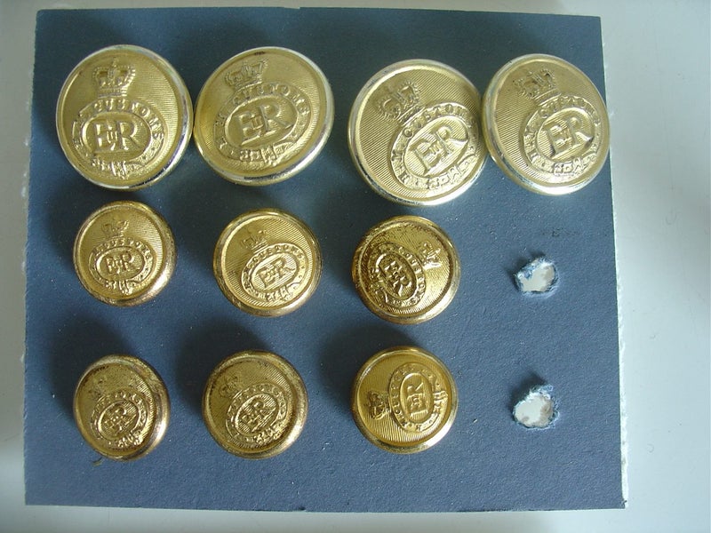 Military Buttons x 18 Three Sizes (8,6,4) Carousel 4