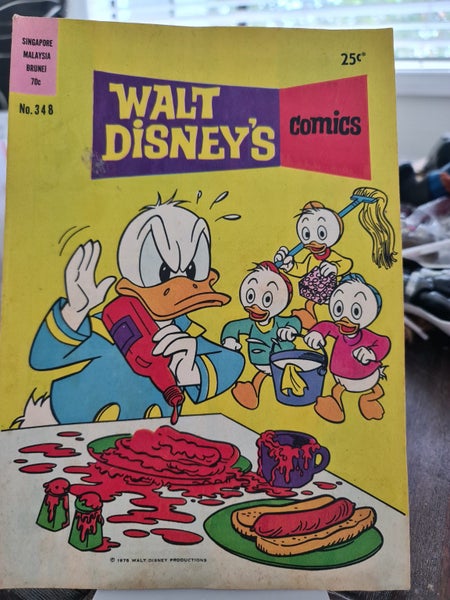 Walt Disney 348 book 1975 publish in Australia good 25cent Carousel 1