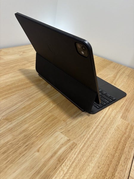 iPad M4 13 inch64219718553987111