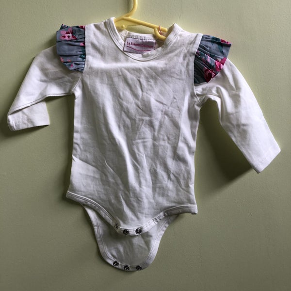 La Sienna Couture Top and Pants Size 00 New With Tags (M) Carousel 1