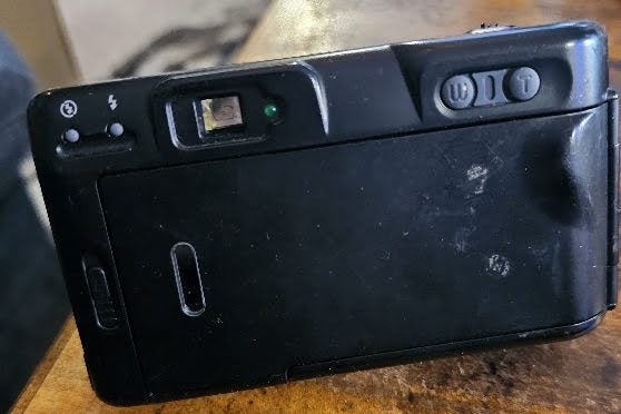 RICOH RZ-700 35 mm CAMERA IN WORKING ORDER. Carousel 4