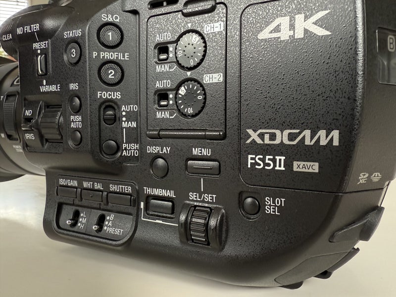 Sony FS5 XDCAM 4k( PXW-FS5 II ) camera with Sony 18-105mm PZ lens64225835414530113