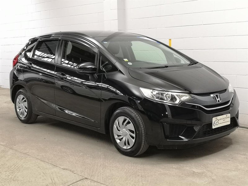 2014 Honda Fit 1.3 A Economic Hatch64220753490178110