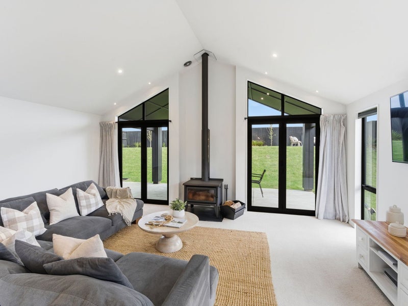 Designed with Architectural Precision.64220754743169113