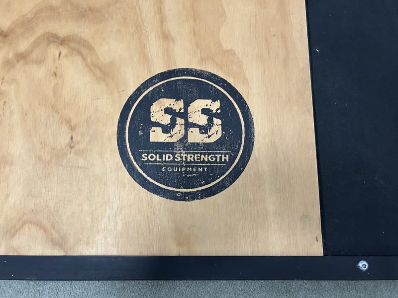 Weightlifting platform64402481460995110