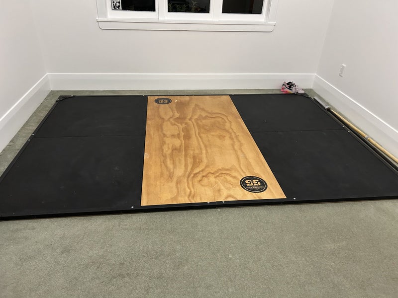 Weightlifting platform64402481460995111