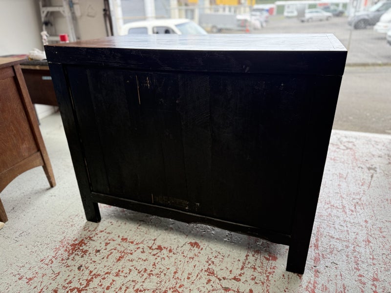 Early 20th Century Chinese Solid Elm Cabinet Carousel 20