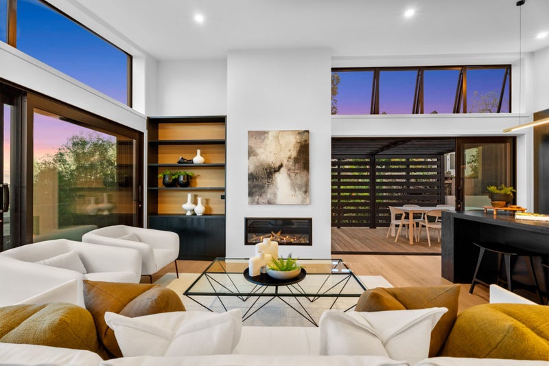 A Bold Statement with Stunning Sea Views64221568270337113