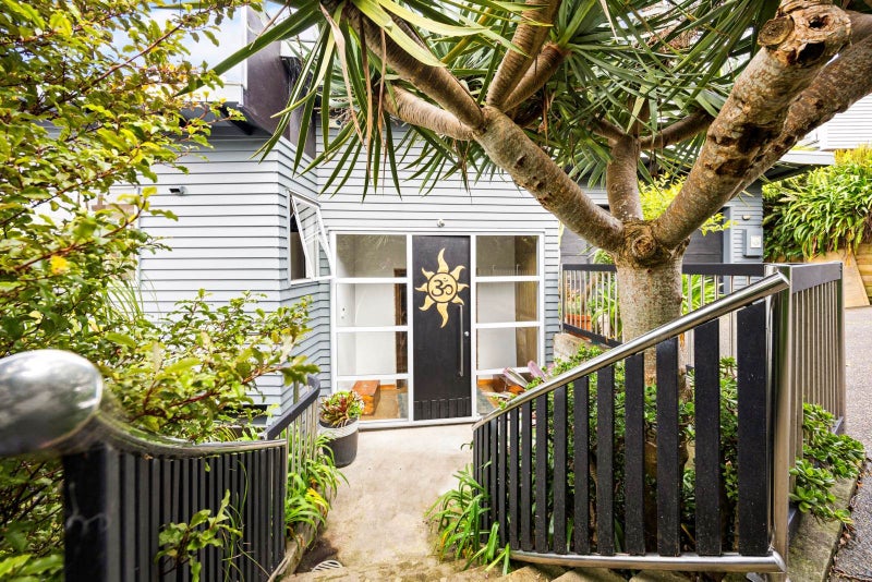 A Tranquil Escape! (3 Bedrooms + Office)64223521819523113