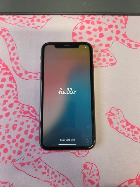 IPhone 1164226465330306110