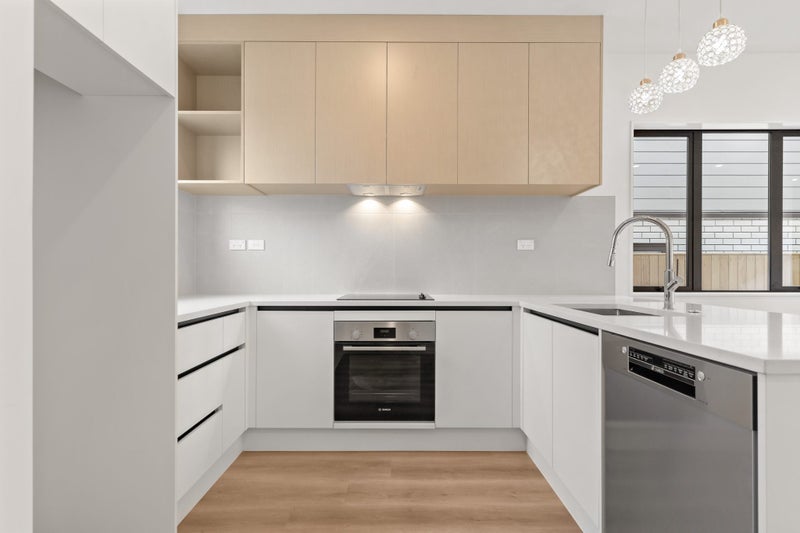 Spacious, Stylish & So Much to Love!64462943673729111