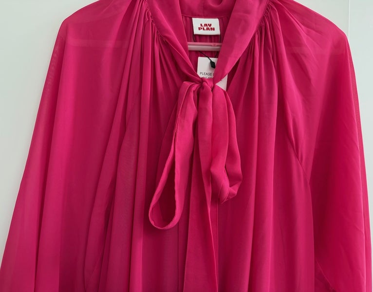 Pink Dress Carousel 1