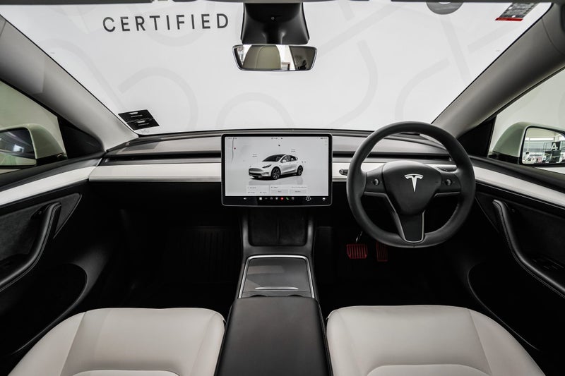 2022 Tesla Model Y Rear Wheel Drive 60K64227241132035111