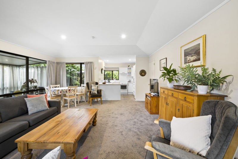 Effortless Living!64227756764930113