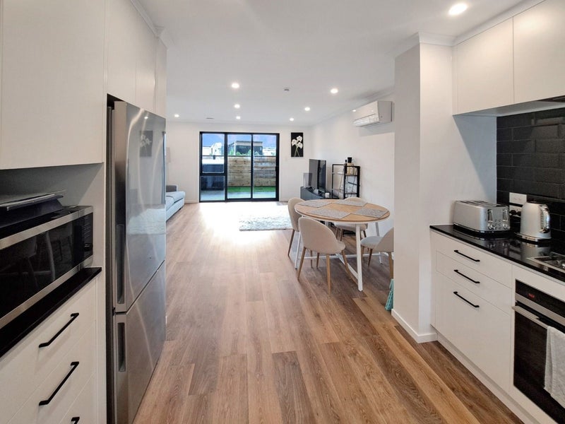 Trentham, 2 bedrooms64227242576257112