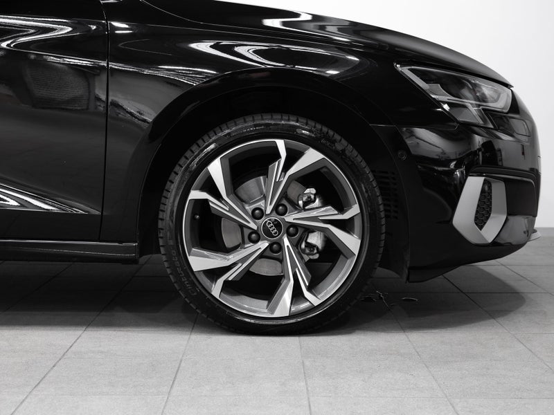 2024 Audi A3 35 S-Line Turbo Petrol Auto64227409156225114