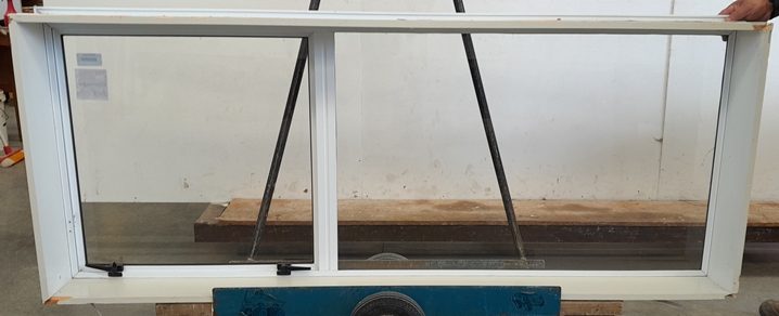 White Aluminium Awning Window H800 x W2000 DR14464 Carousel 2