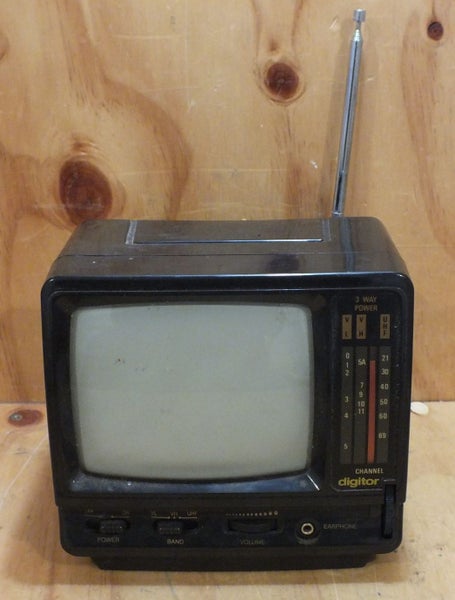 DIGITOR PORTABLE 5" TV MODEL-G7101-B VINTAGE TV (PARTS OR REPAIR) Carousel 2