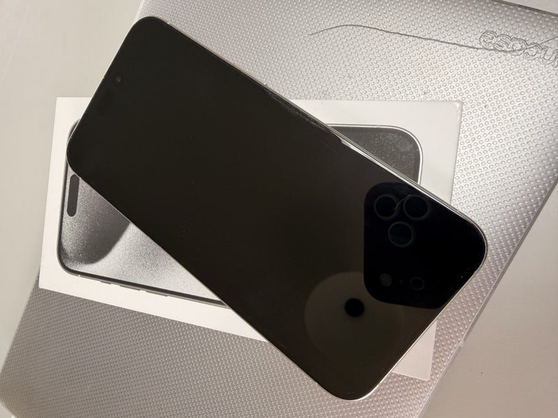 iPhone 15 Pro Max 1TB64227754551555111