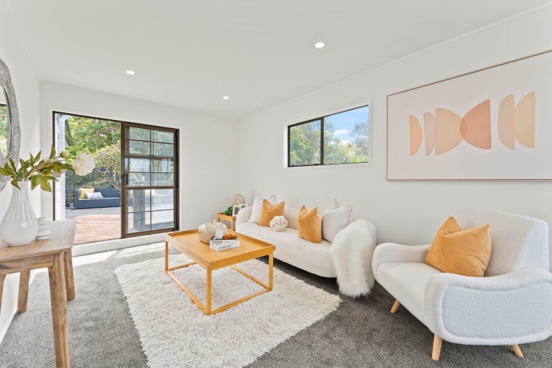 Spacious & Versatile Family Living in Browns Bay64227756929283111