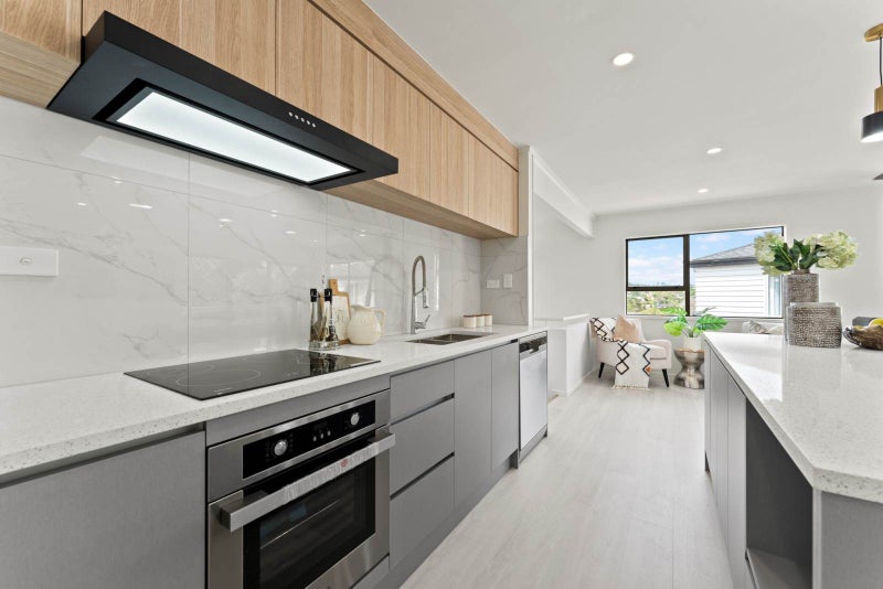 Spacious & Versatile Family Living in Browns Bay64227756929283112