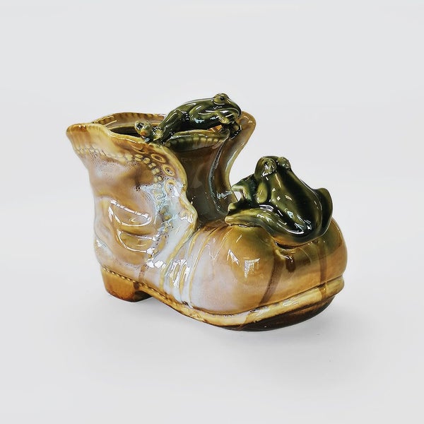 Ceramic Boot With Frogs Carousel 1