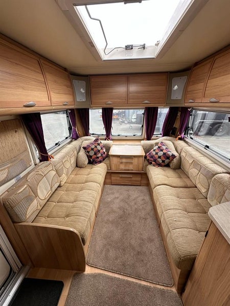 2011 Bailey Unicorn Fixed bed64227908265217111