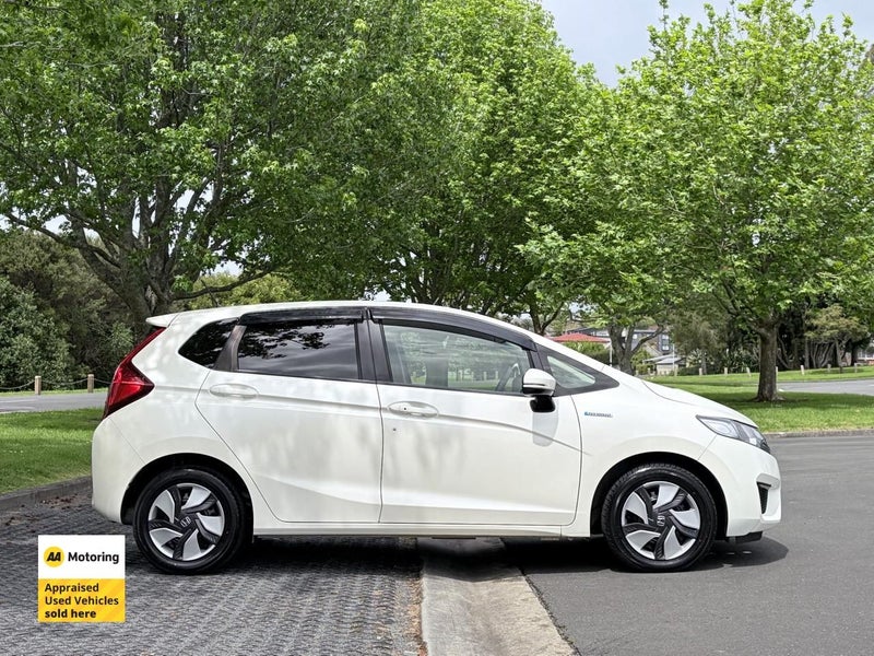 2014 Honda Fit HYBRID F-PACKAGE64228065702914113