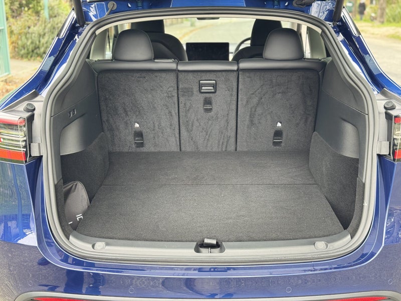 2022 Tesla Model Y Rear Wheel Drive64228992824705112