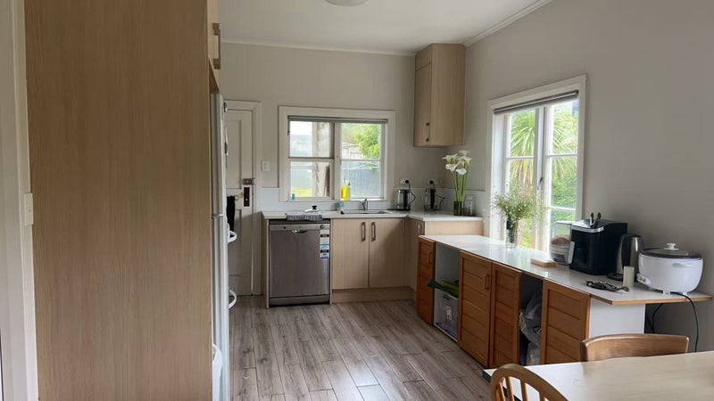 Point Chevalier, 5 bedrooms64230179076226111