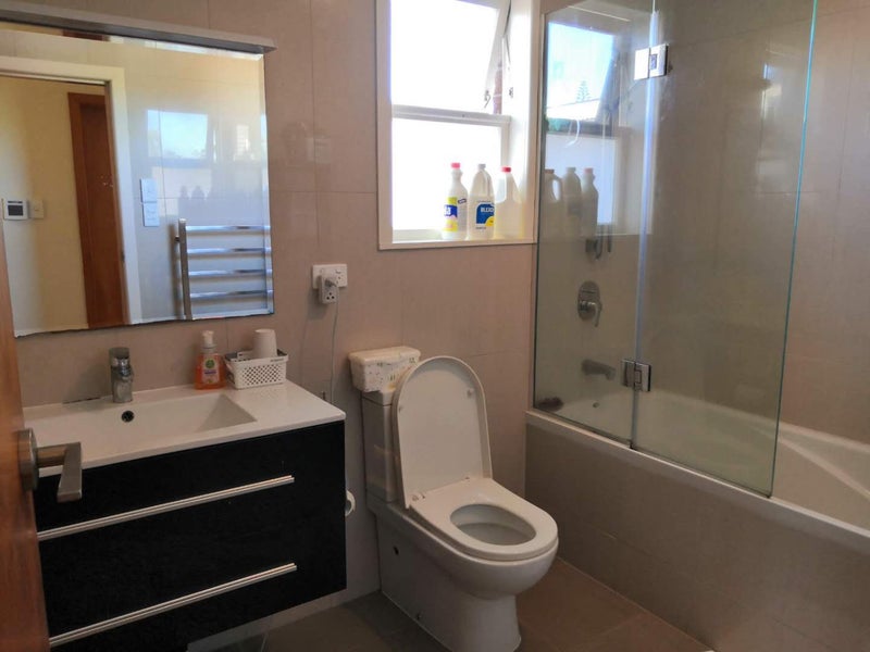 Sunnynook, 5 bedrooms64363211600643114