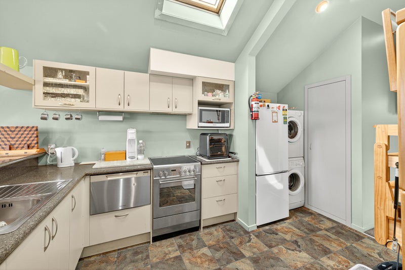 Live, Work & Play64228614552193111