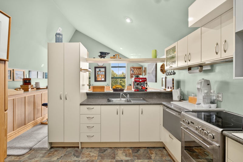 Live, Work & Play64228614552193112