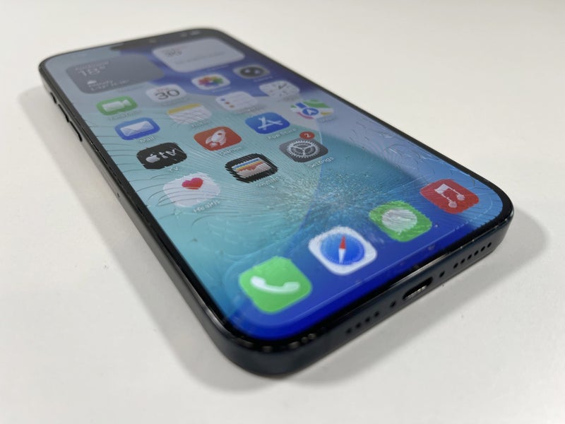 Damaged iPhone 15 Pro Max 256gb64228801276930113