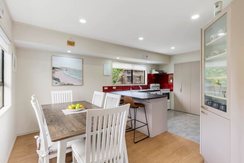 Split-Level Comfort for Extended Families64306110760193112