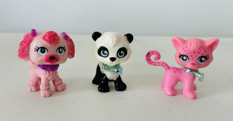 Polly Pocket Sparkling Pets x 3 Carousel 1