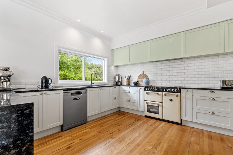 Matakana Living - Charm, Space, and Possibility64228994804609114