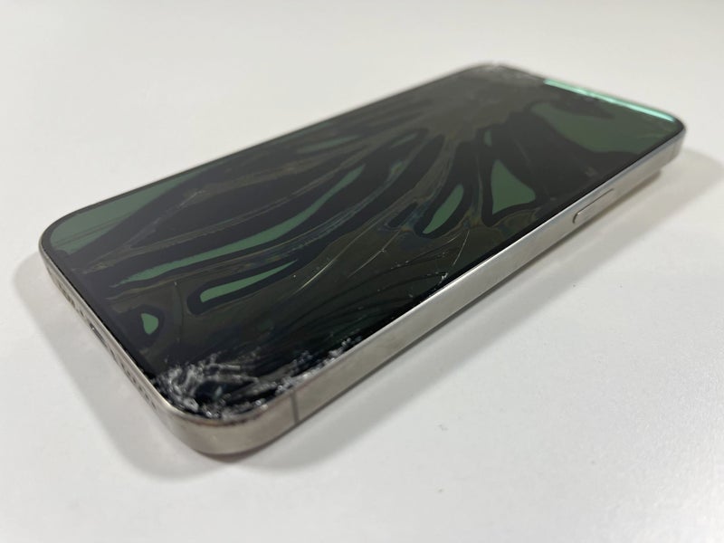 Broken iPhone 15 Pro Max 256gb Natural Titanium64229159102083110