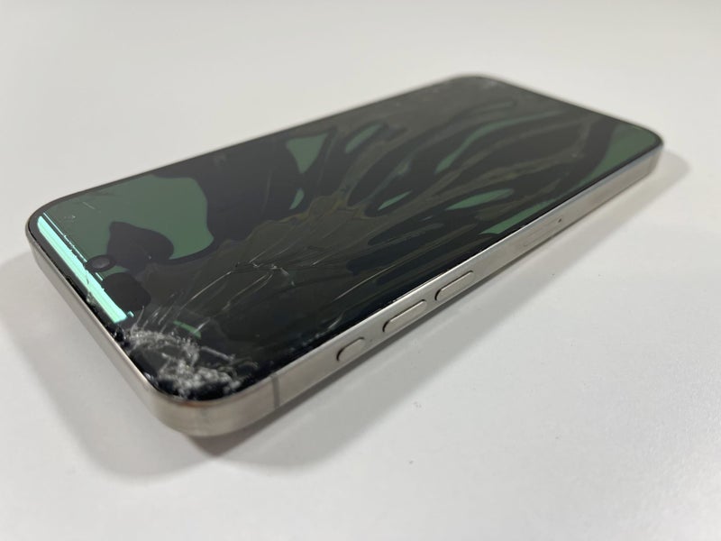 Broken iPhone 15 Pro Max 256gb Natural Titanium64229159102083112