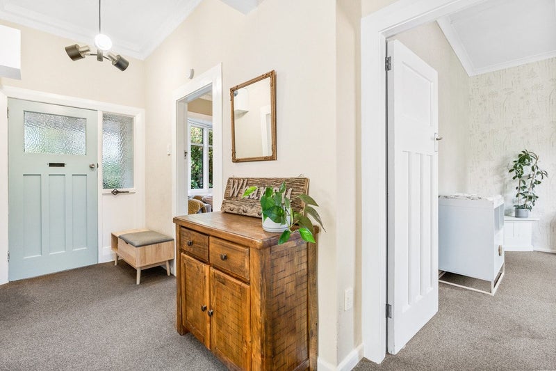 Charming & cosy & ready64229161346177114