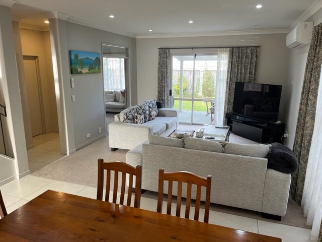 Stonefields, 5 bedrooms64569773056515114