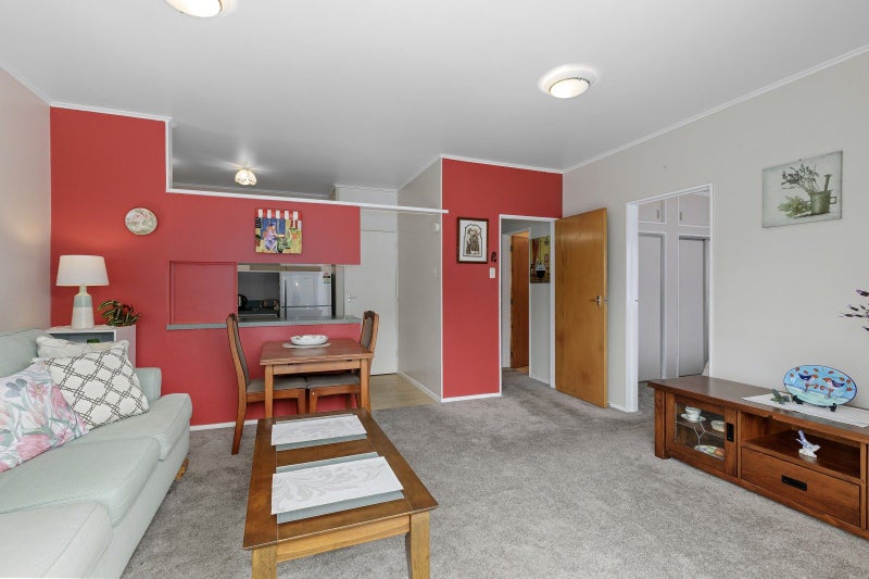 Image 1 of 18