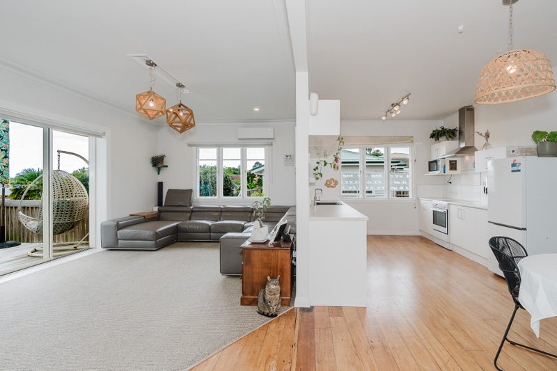 Character, Warmth and Comfort64229992931457112