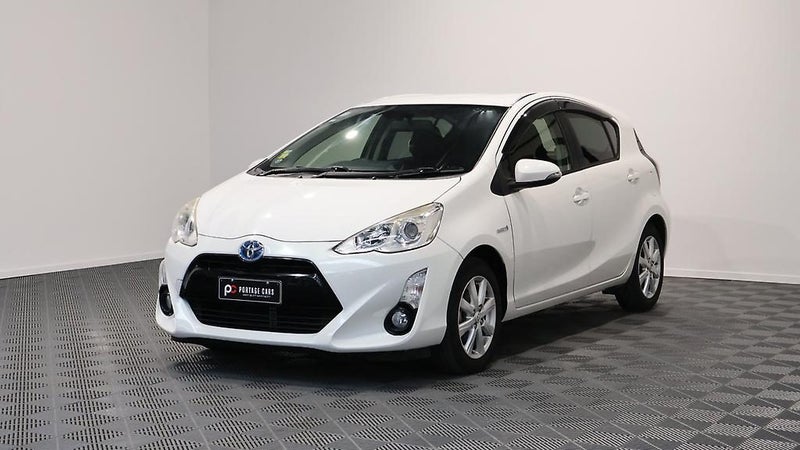 2014 Toyota Aqua G Model, Push Start, Reverse C...64230180223490112