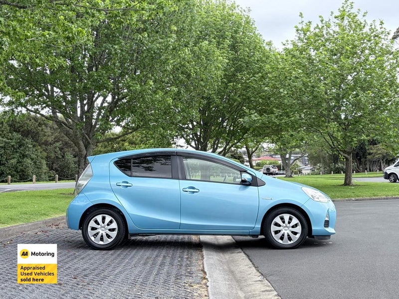 2013 Toyota Aqua S Push Start64230353586178113