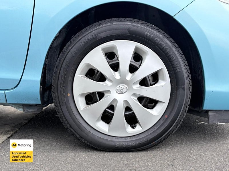 2013 Toyota Aqua S Push Start64230353586178114